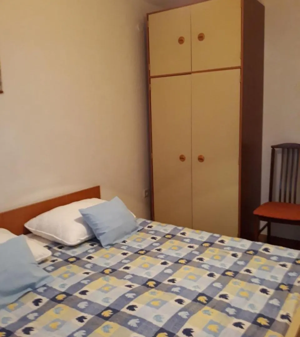 Apartments Ivo Pag Town